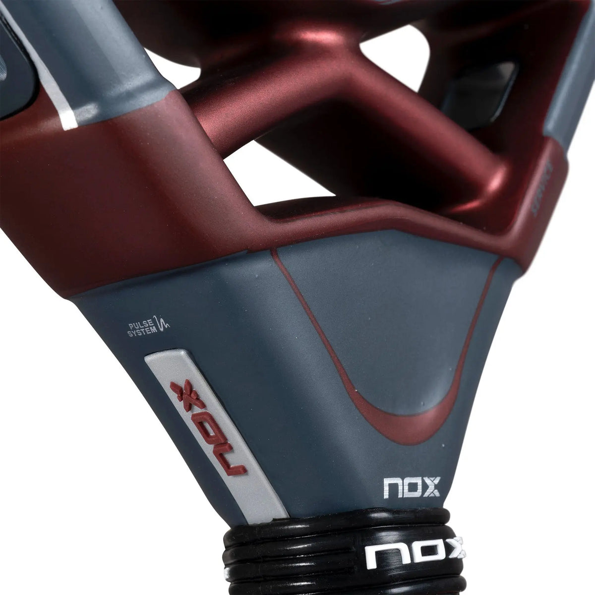 Pala Pádel Nox AT10 Luxury Genius 12K Agustin Tapia 2025