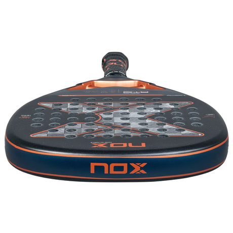 Pala Pádel Nox AT10 Luxury Genius Attack 18K Alum Agustin Tapia 2025